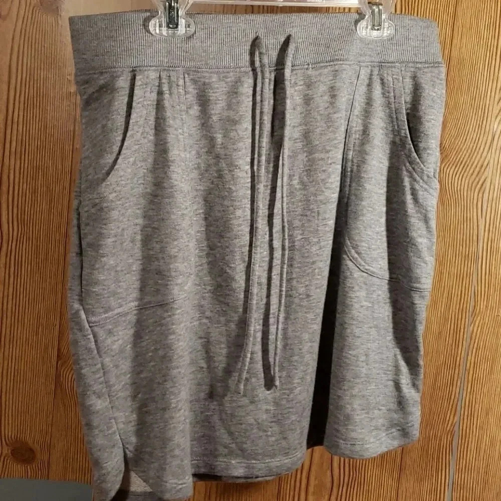 Sonoma gray pockets skirt sweatshirt material CUTE